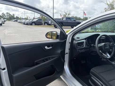 Used 2023 Kia Rio LX FWD image 29