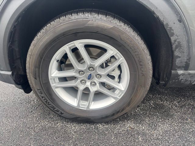 Used 2026 Ford Explorer Active AWD/4WD image 5