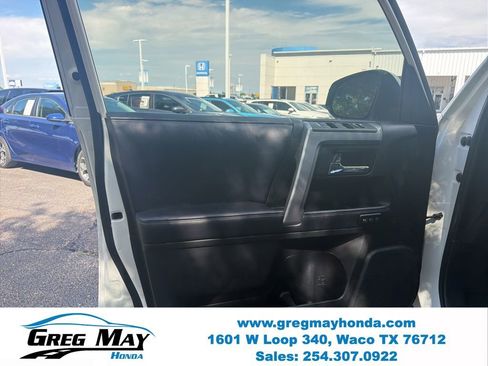 Used 2019 Toyota 4Runner Limited RWD image 9