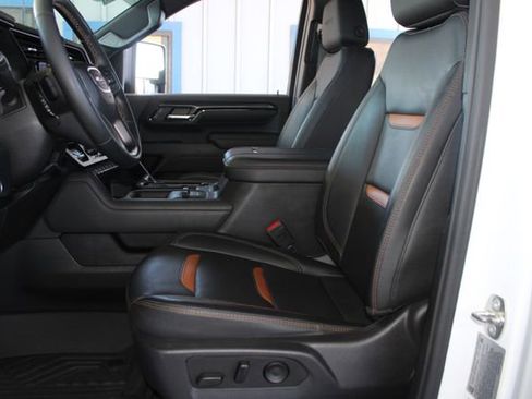 Used 2024 GMC Sierra 2500 AT4 w/ AT4 Premium Plus Package image 25
