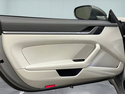 Used 2024 Porsche 911 Carrera image 16