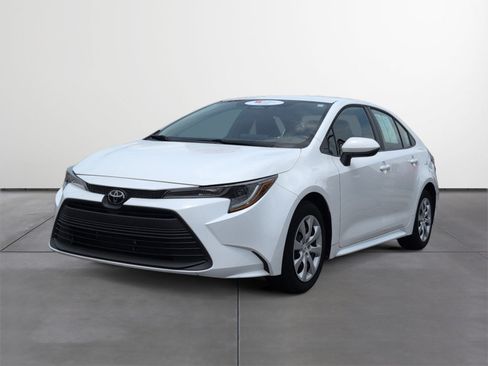 Certified 2024 Toyota Corolla LE FWD image 2