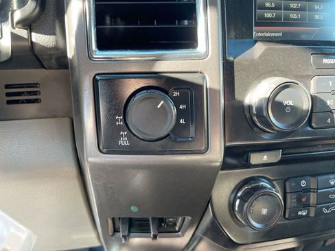 Used 2015 Ford F150 XLT w/ Equipment Group 302A Luxury image 34