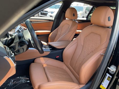 Used 2023 BMW 540i w/ M Sport Package RWD image 17