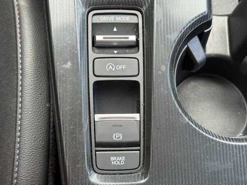 Used 2025 Honda Civic Sport image 9