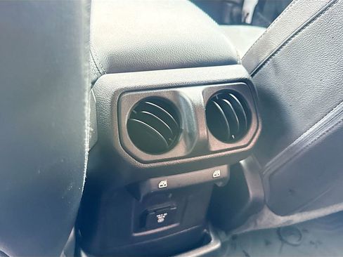 Used 2023 Jeep Wrangler Unlimited Sahara w/ Cold Weather Group AWD/4WD image 28