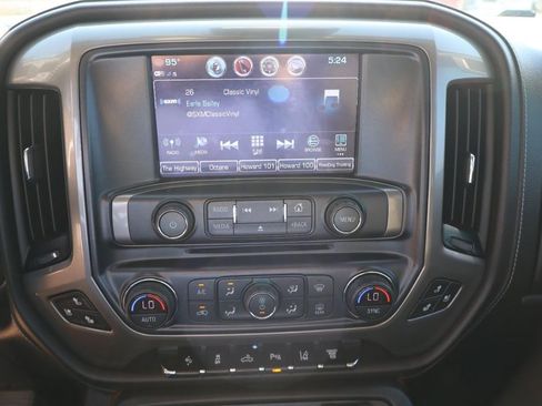 Used 2019 Chevrolet Silverado 2500 High Country w/ Duramax Plus Package AWD/4WD image 15
