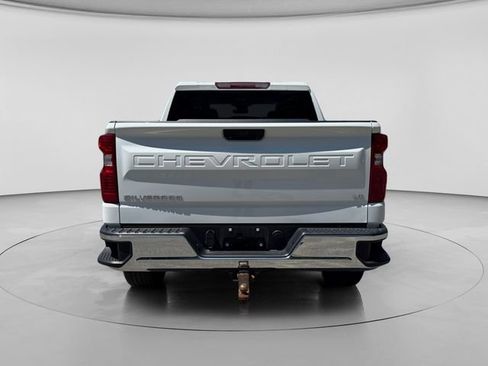 Used 2024 Chevrolet Silverado 1500 LT AWD/4WD image 4