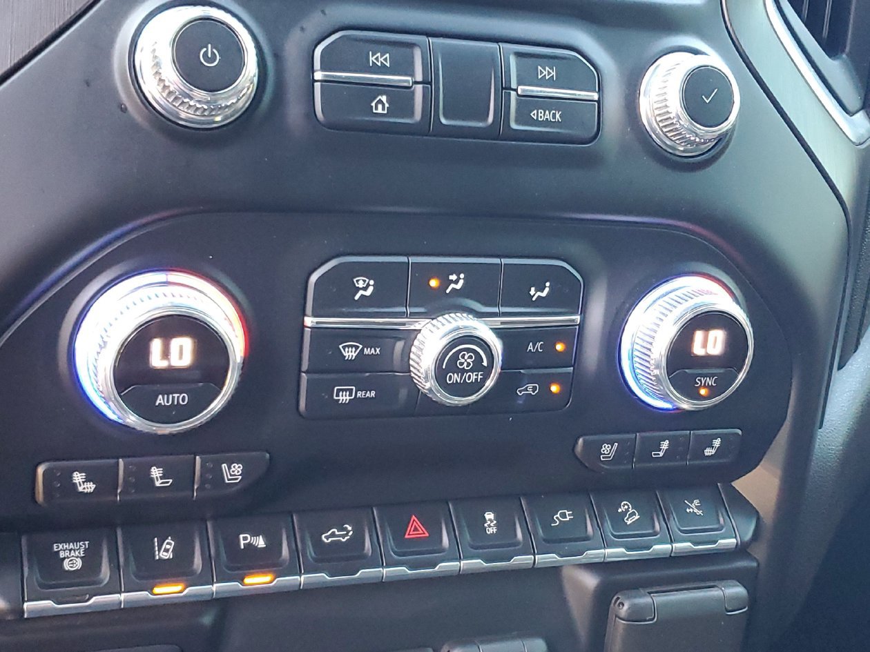 Used 2021 GMC Sierra 2500 AT4 w/ AT4 Premium Plus Package AWD/4WD image 22
