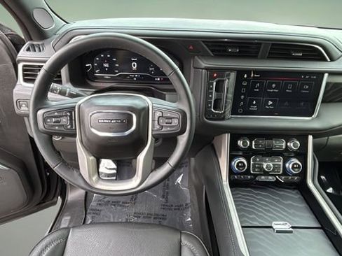 Certified 2024 GMC Yukon XL Denali w/ Max Trailering Package image 9