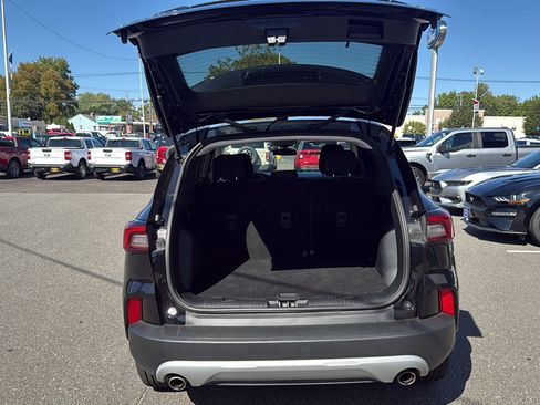 Used 2025 Ford Escape Active AWD/4WD image 7