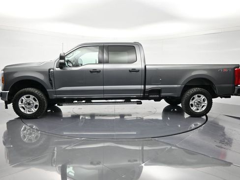 Used 2025 Ford F250 XLT AWD/4WD image 8