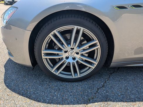 Certified 2022 Maserati Ghibli Modena Q4 AWD/4WD image 12