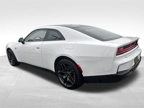 Used 2024 Dodge Charger R/T w/ Plus Group image 8