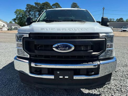 Used 2022 Ford F250 XL w/ Power Equipment Group image 4