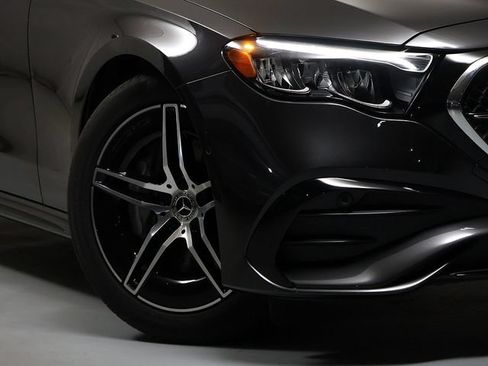 Certified 2026 Mercedes-Benz E 450 4MATIC Sedan image 3