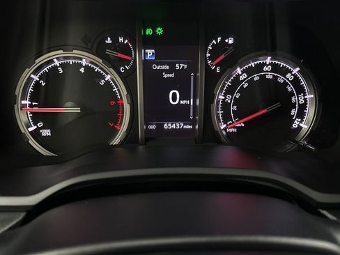 Used 2023 Toyota 4Runner TRD Off-Road Premium w/ Moonroof Package AWD/4WD image 25
