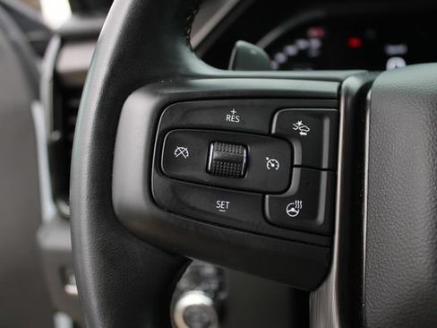 Used 2024 GMC Sierra 1500 AT4 w/ Technology Package AWD/4WD image 10