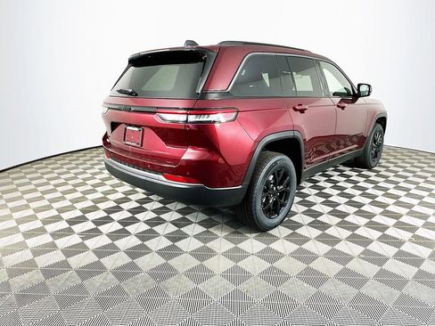 New 2026 Jeep Grand Cherokee Altitude AWD/4WD image 9