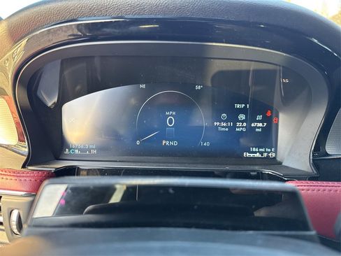 Used 2023 Lincoln Corsair Reserve w/ Equipment Group 202A image 15