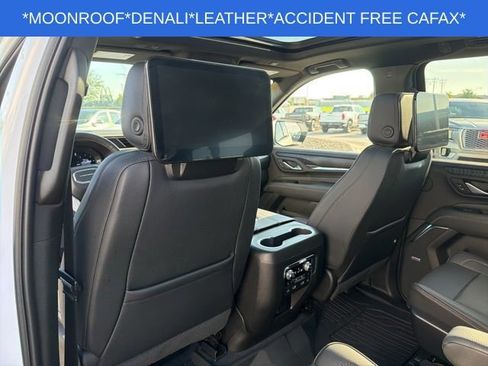 Used 2024 GMC Yukon XL Denali AWD/4WD image 23