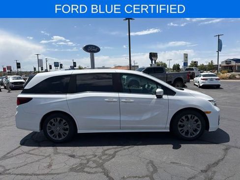 Used 2025 Honda Odyssey Touring image 4