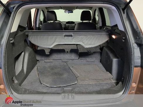 Used 2017 Ford Escape SE AWD/4WD image 9