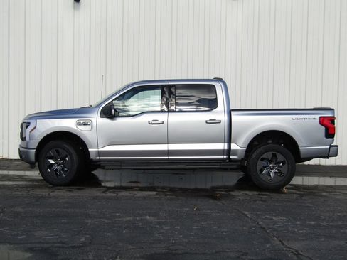 New 2025 Ford F150 Lightning Flash AWD/4WD image 11