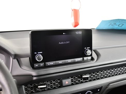 Certified 2025 Honda Accord SE image 19