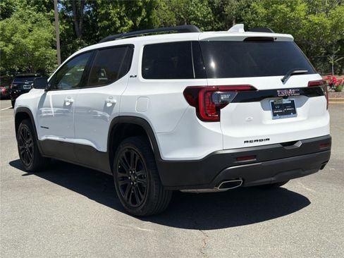 Used 2023 GMC Acadia SLE w/ Driver Convenience Package FWD image 25