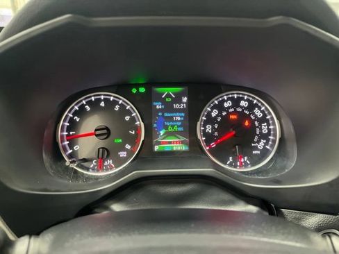 Used 2022 Toyota RAV4 XLE AWD/4WD image 57