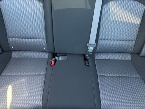 Used 2025 Kia Soul LX w/ LX Technology Package FWD image 36