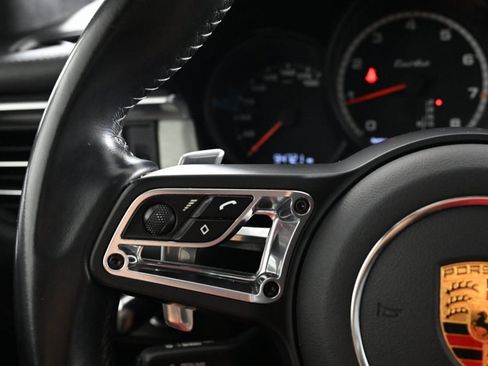 Used 2021 Porsche Macan Turbo w/ Premium Package Plus (PF0) image 31