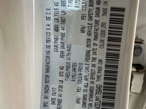 Used 2018 MAZDA MAZDA3 Grand Touring w/ Premium Equipment Package image 32