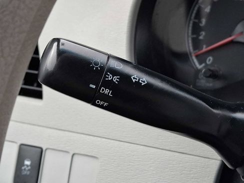 Used 2012 Toyota Sienna LE image 22