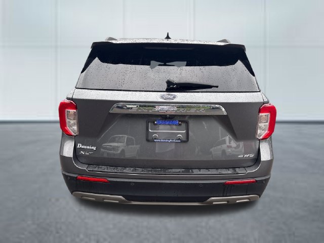 Used 2021 Ford Explorer XLT w/ Equipment Group 202A AWD/4WD image 3