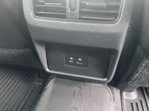 Used 2023 Nissan Rogue SV image 23