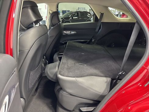 Used 2025 Genesis GV70 2.5T AWD/4WD image 29