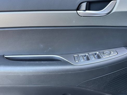 Used 2024 Hyundai Palisade SEL FWD image 12