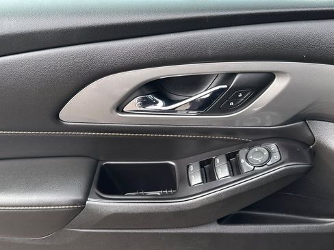 Used 2019 Chevrolet Traverse LT w/ LPO, Floor Liner Package image 11