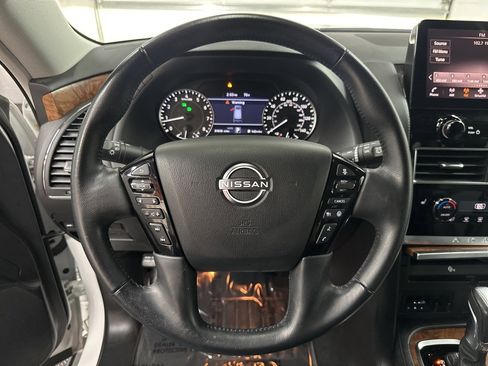 Used 2022 Nissan Armada SL w/ Captain's Chairs Package image 15