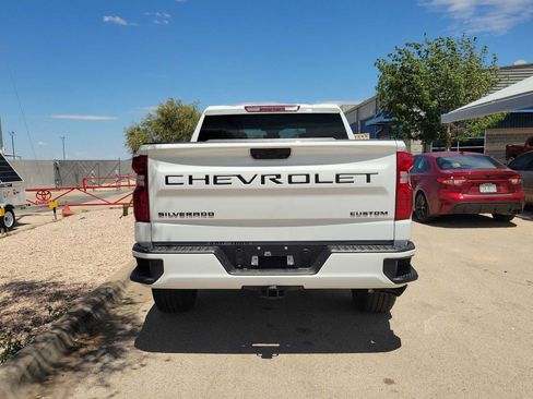 Used 2026 Chevrolet Silverado 1500 Custom w/ Turbomax Blackout Package RWD image 6