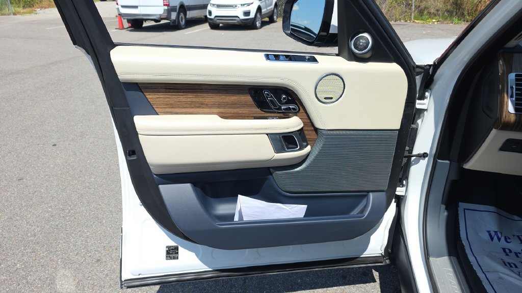 Used 2019 Land Rover Range Rover HSE AWD/4WD image 11