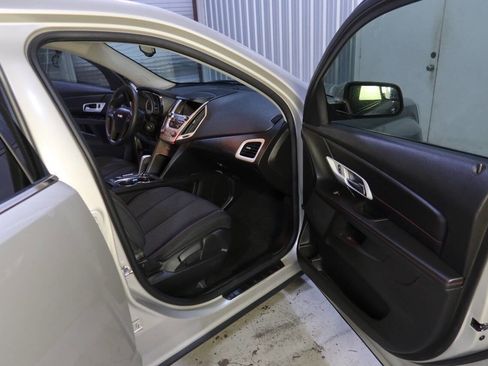 Used 2013 GMC Terrain SLE image 12