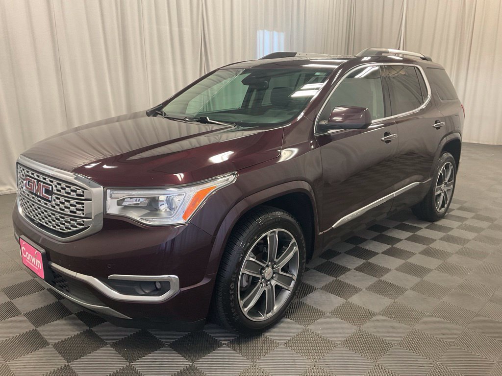 Used 2017 GMC Acadia Denali w/ Technology Package AWD/4WD image 10