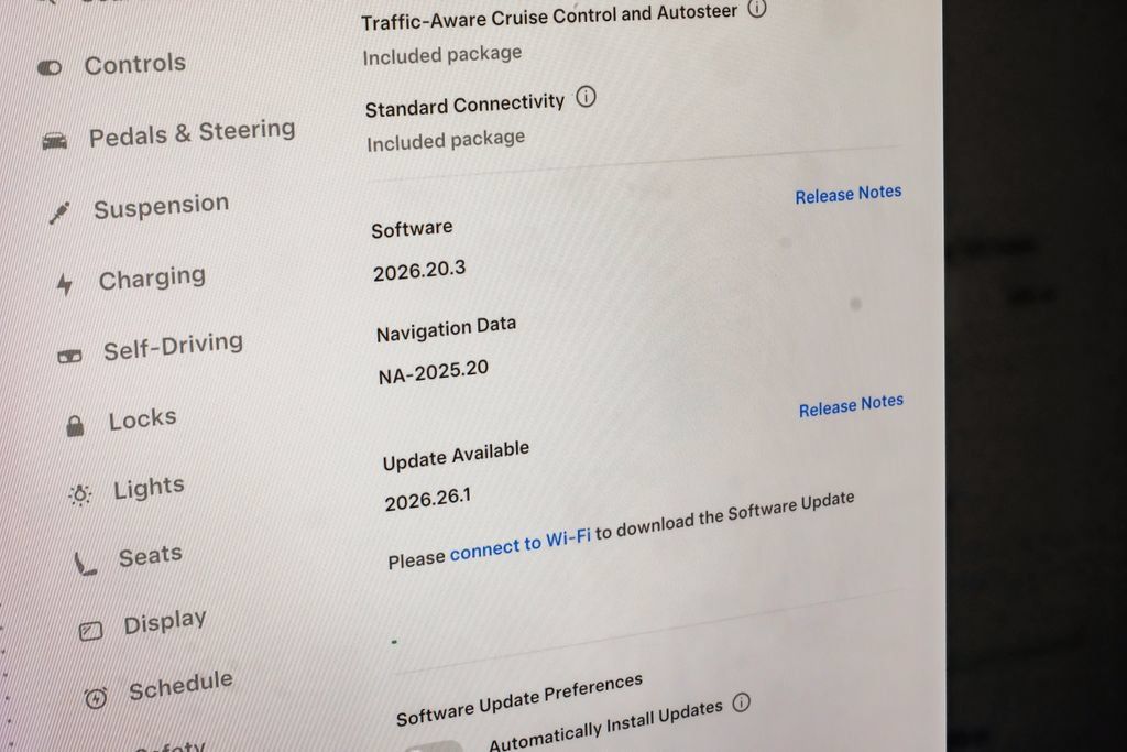 Used 2022 Tesla Model S AWD/4WD image 38