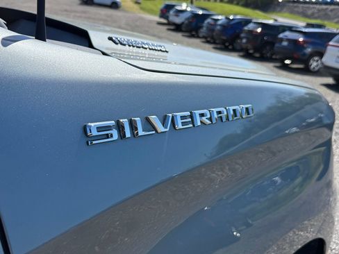 Certified 2025 Chevrolet Silverado 1500 LT AWD/4WD image 9