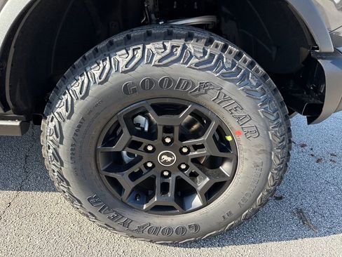 New 2026 Ford Bronco Badlands AWD/4WD image 11