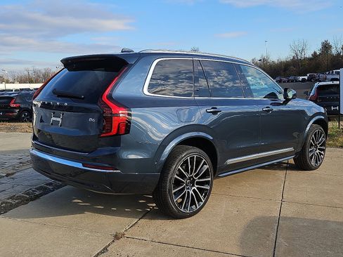 New 2026 Volvo XC90 B6 Plus w/ Protection Package Premier AWD/4WD image 6