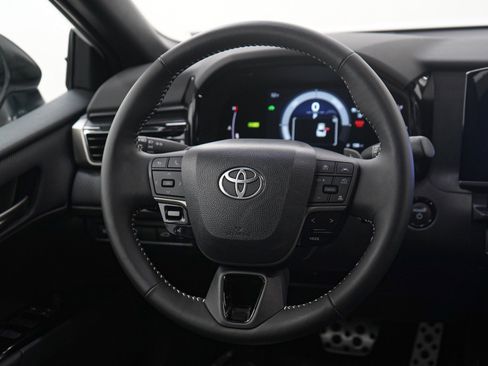 Used 2026 Toyota Camry Hybrid w/ Convenience Package AWD/4WD image 14